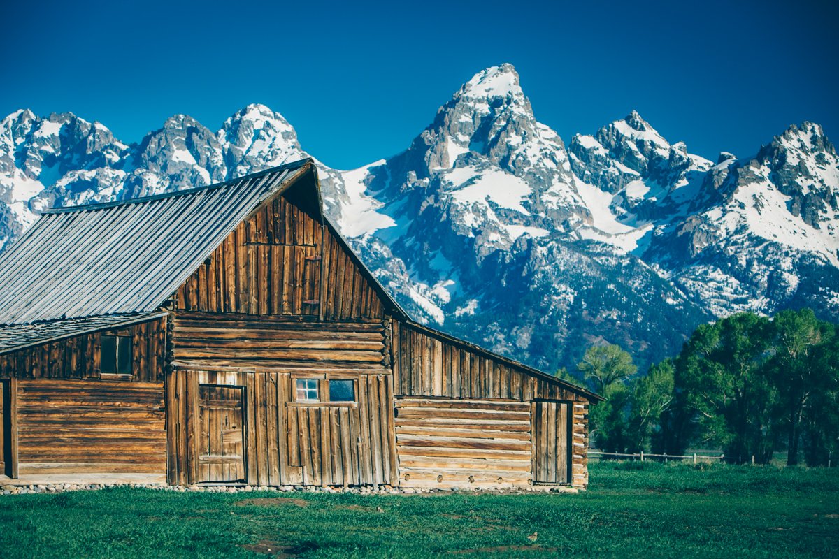 Scenic landscape of Wyoming with mountains and open plains
