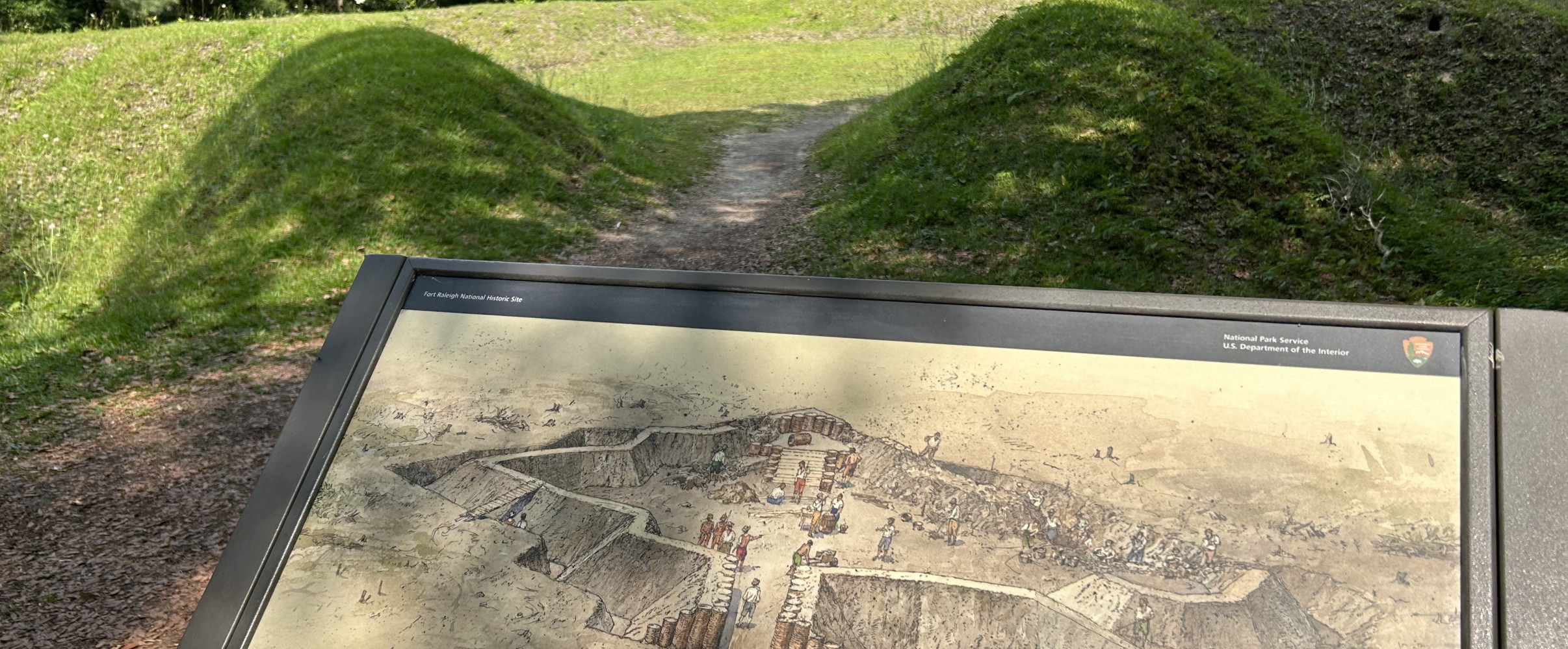 Roanoke island fort Historical marker commemorating the lost Roanoke colony on Roanoke Island