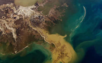 Aerial view of the vast Mississippi River basin showing its extensive network of rivers and tributaries