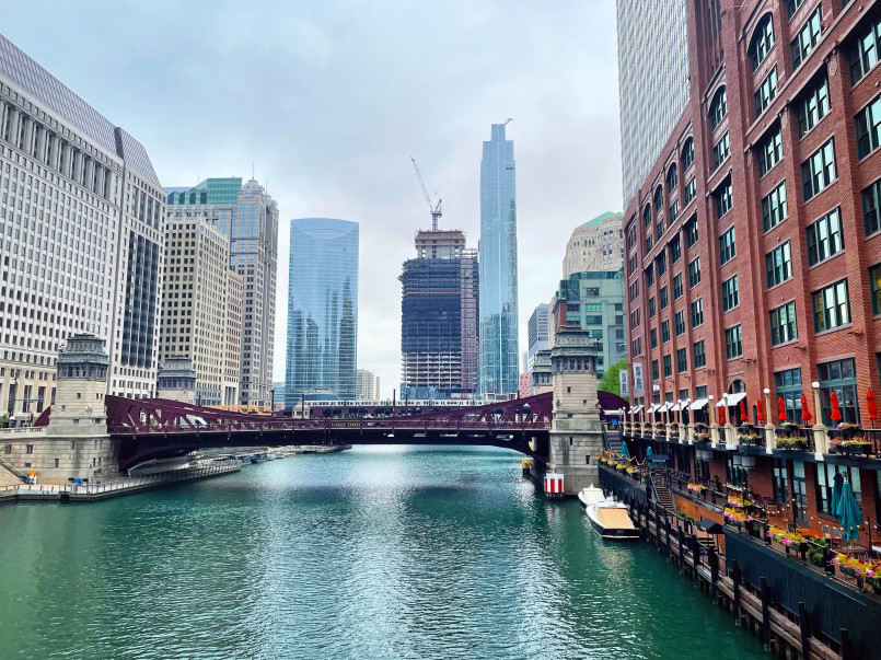Chicago windy city skyline 10 Windiest Cities in the USA: Surprising Rankings and Wind Speed Records