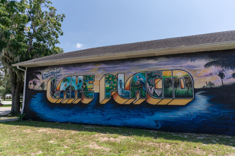 Colorful historical mural on the side of a building in downtown Lake Placid, Florida