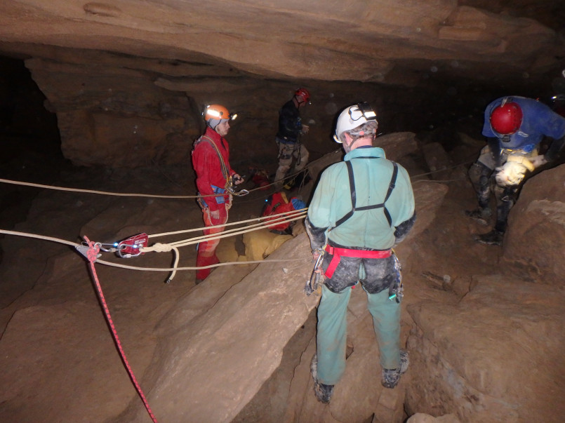 Ellisons Cave Fantastic Pit rappelling Caver rappelling down the massive Fantastic Pit in Ellisons Cave, Georgia