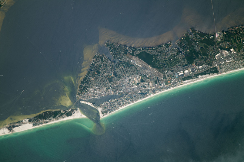 Aerial view of the white sand beaches along Florida's panhandle coast