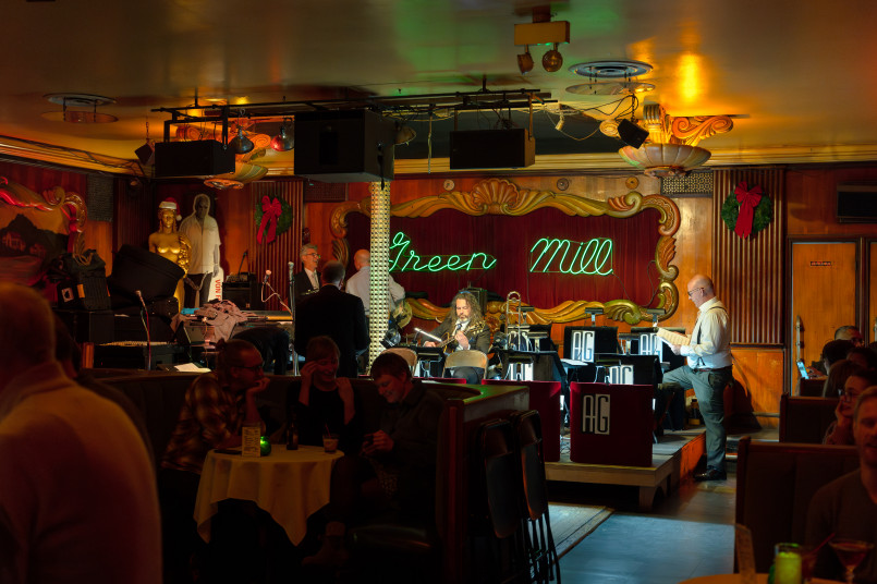 Green mill jazz club chicago night Historic Green Mill jazz club in Chicago with neon sign illuminated at night