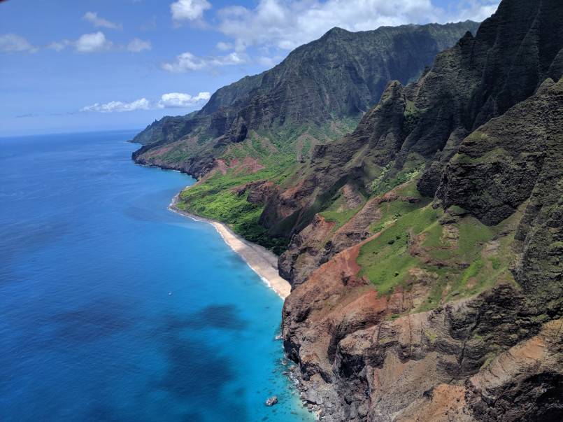 Kalalau trail na pali coast hawaii View of the rugged Na Pali coastline from the Kalalau Trail with turquoise ocean waters below