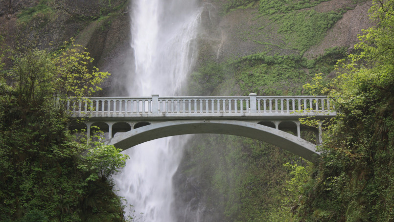 Multnomah Falls Benson Bridge Oregon Multnomah Falls with historic Benson Bridge spanning the cascades