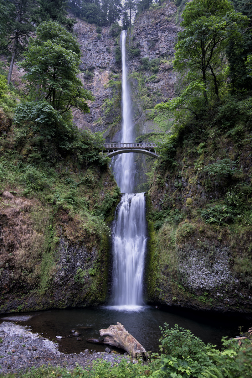 Multnomah Falls with historic Benson Bridge spanning the cascades