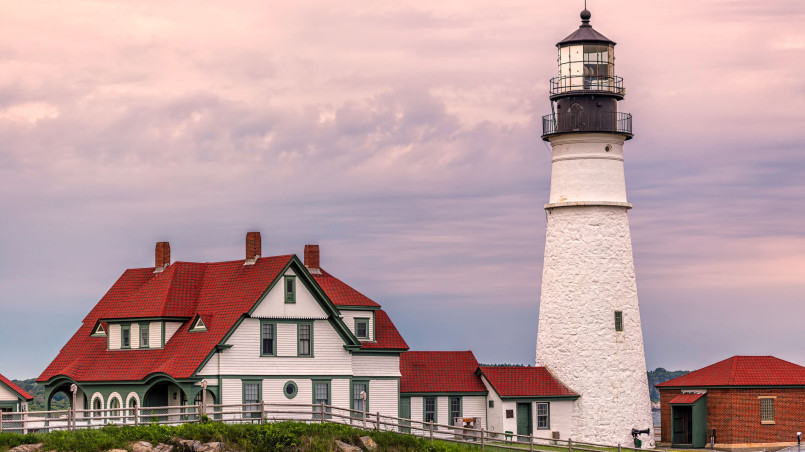 10 Most Stunning Lighthouses Along America's Coastlines | Coastal Icons
