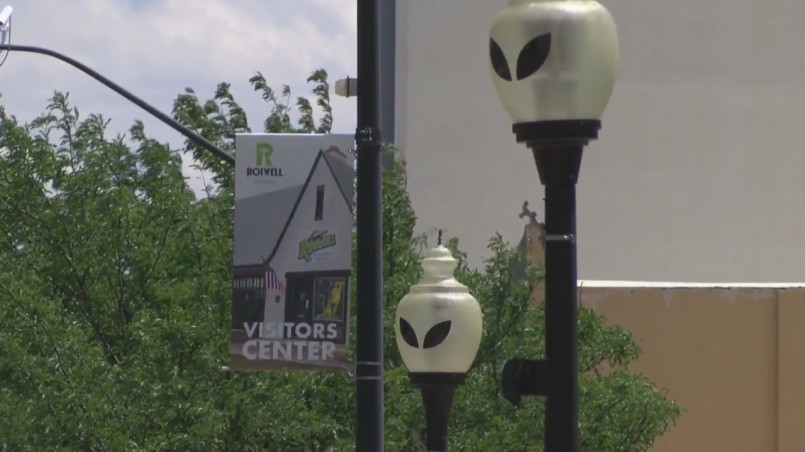 Street lamps shaped like alien heads line the main street in Roswell, New Mexico
