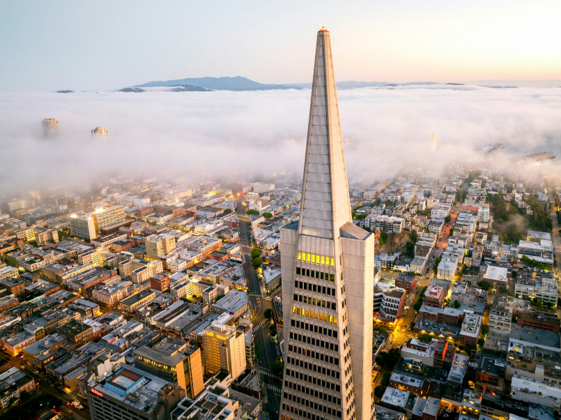 Transamerica Pyramid rising above San Francisco fog with its distinctive pyramid shape